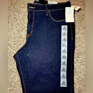Old navy rockstar jeans size 14 short